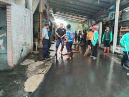 Danramil 03 Serengan Pimpin Langsung Kerja Bakti Pasca Banjir di Kelurahan Joyotakan