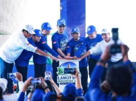 Ketika Langit Biru Bertemu Tobat Ekologis